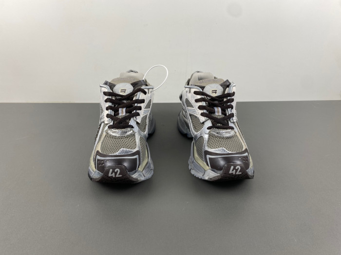 Ba*len*cia*ga runner sneaker