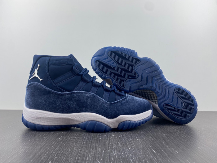 air jordan 11 velvet “midnight navy” ar0715-441