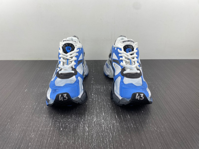 Ba*len*cia*ga runner sneaker