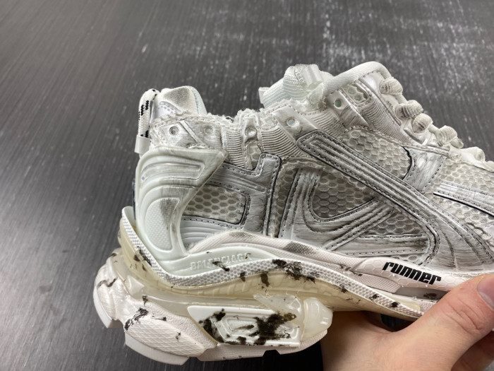 Ba*len*cia*ga runner sneaker