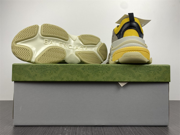 Ba*len*cia*ga triple s sneaker 8000039