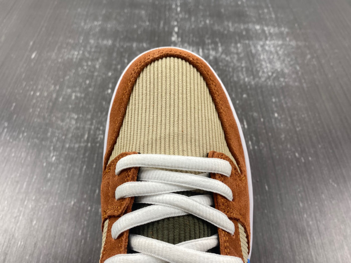 nike sb dunk low corduroy dusty peach bq6817-201