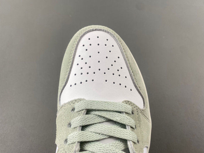 air jordan 1 low "light green" fn5214-131