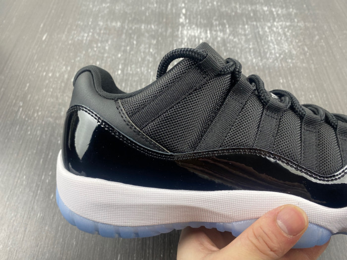 air jordan 11 low “space jam” fv5104-004