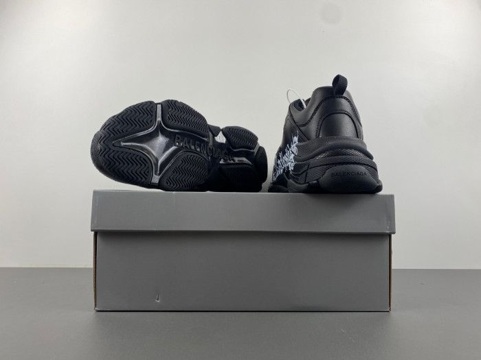 Ba*len*cia*ga triple s sneaker