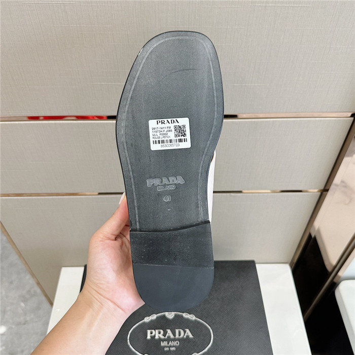 prad* sandals p010