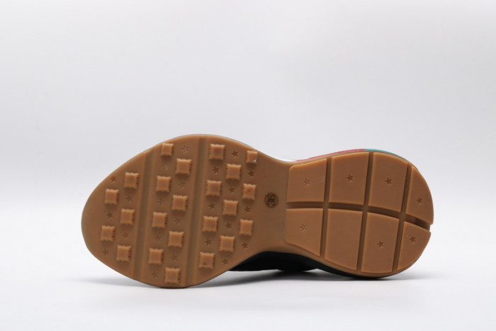 G*u*i* rhyton sneaker