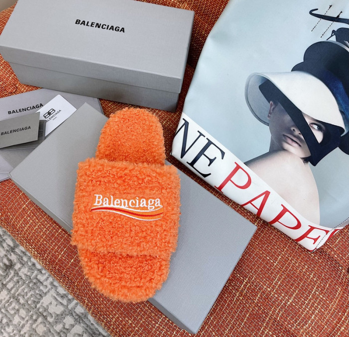 balenciag* sandal bs25