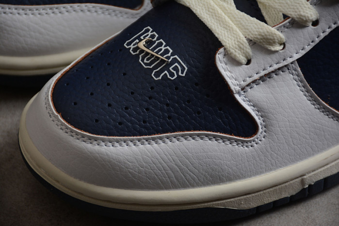 huf x nike sb dunk low “nyc” fd8775-100