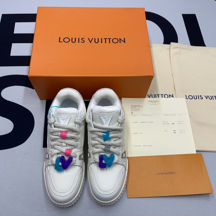 lv snekaers l0000111