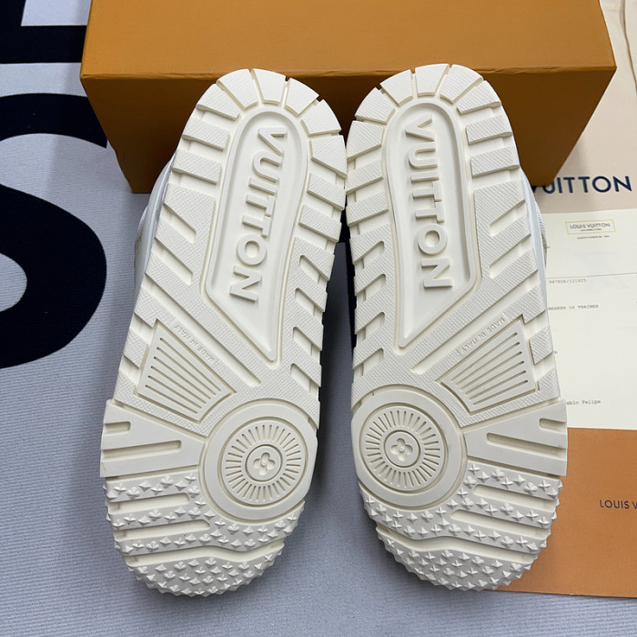 lv snekaers l0000123