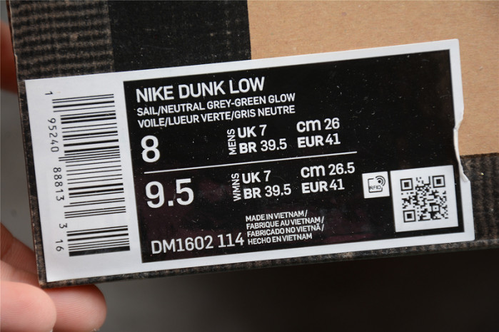 dunk low “04 of 50” dm1602-114