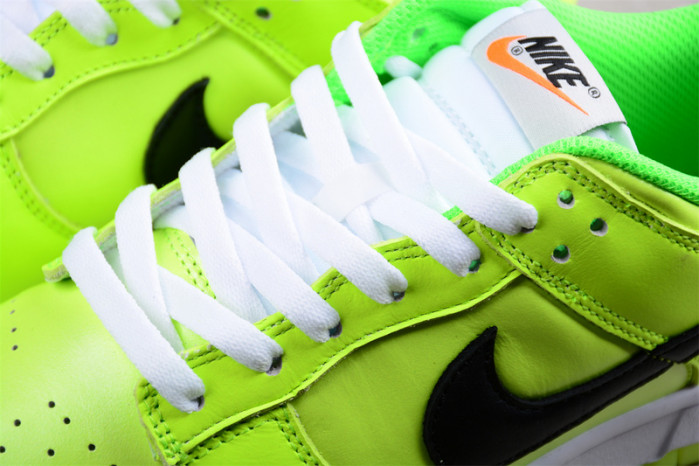 nike dunk low “glow in the dark” fj4610-702