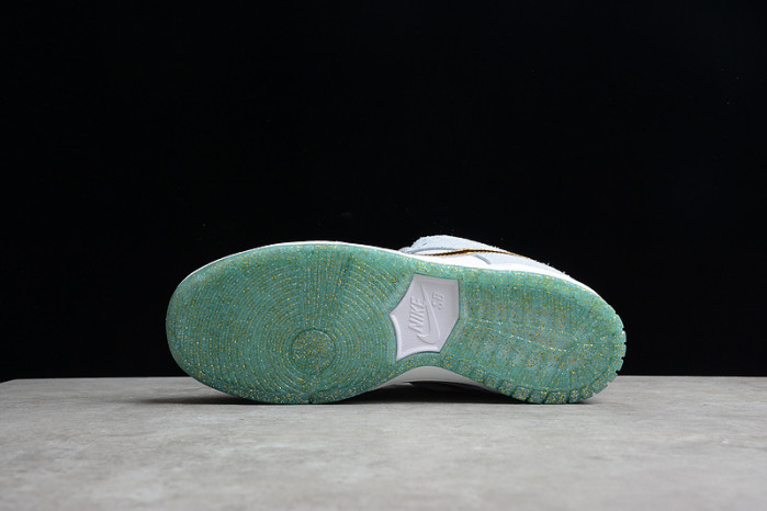 sean cliver nike sb dunk low dc9936-100