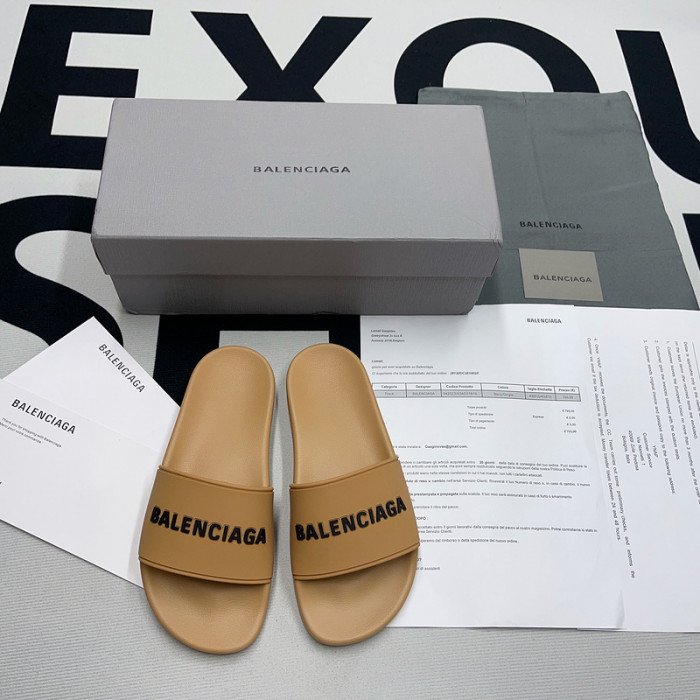 balenciag* sandal bs21