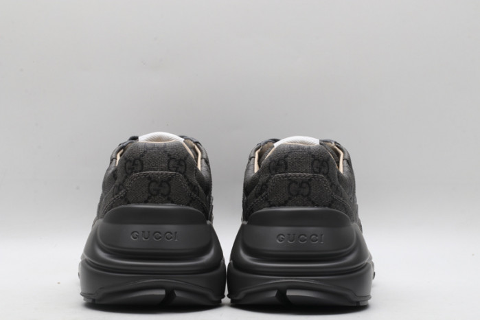 G*u*i* rhyton sneaker