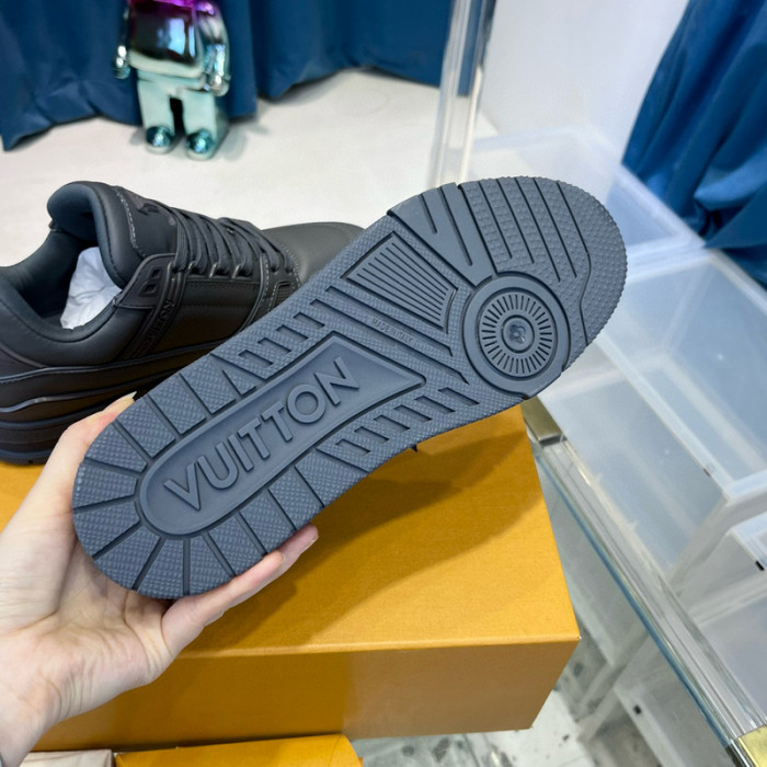 lv snekaers l0000223