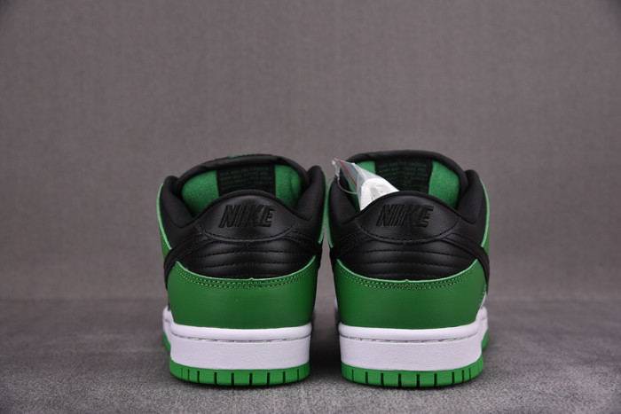 nike sb dunk low “classic green” bq6817-302