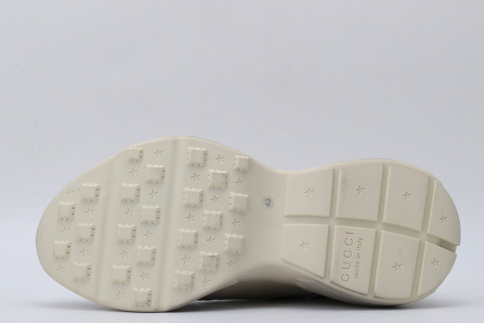 G*u*i* rhyton sneaker