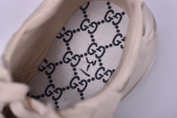 G*u*i* rhyton sneaker