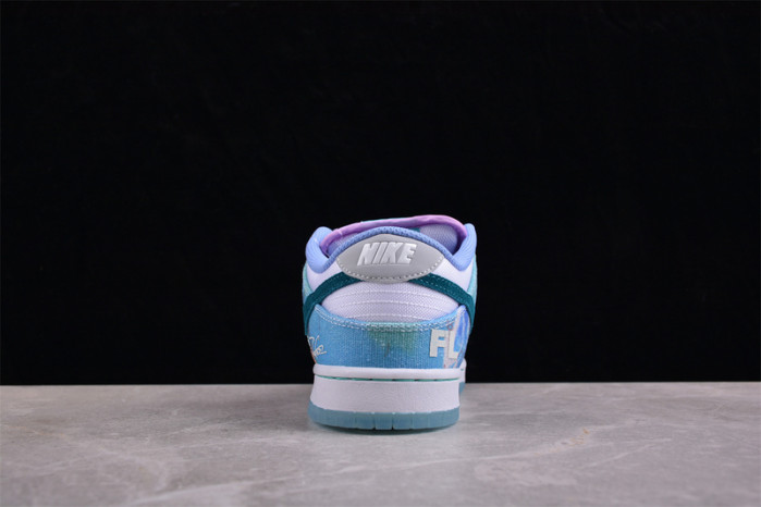 nike sb dunk low futura laboratories bleached aqua hf6061-400