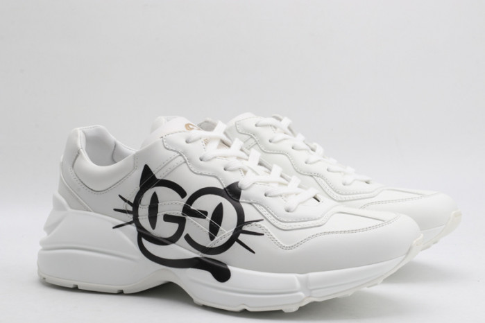 G*u*i* rhyton sneaker