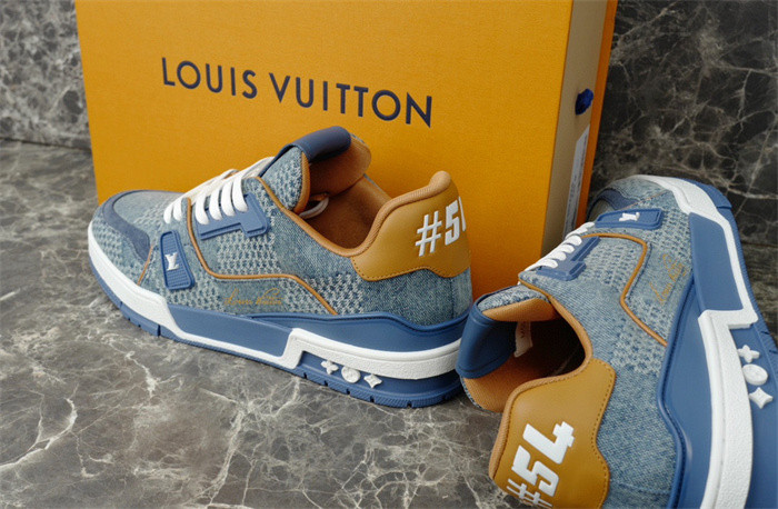 lv snekaers l0000340