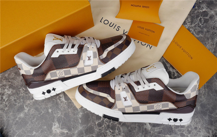 lv snekaers l0000329