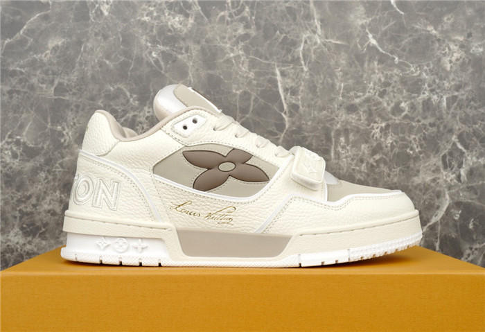 lv snekaers l0000335