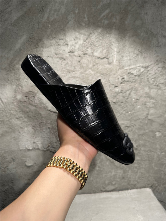 balenciag* sandal bs67