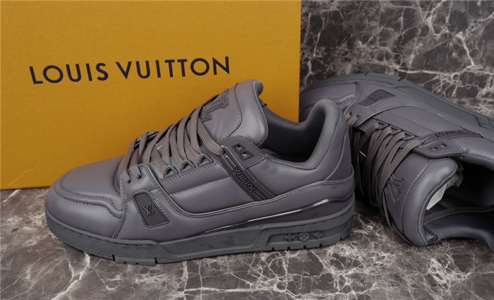 lv snekaers l0000324