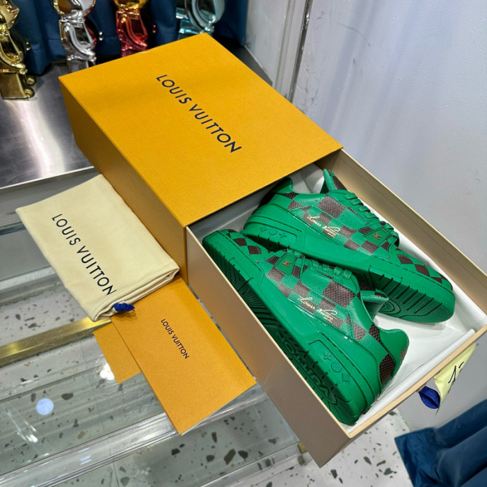 lv snekaers l0000142