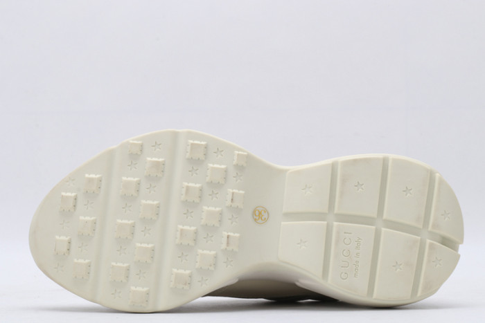 G*u*i* rhyton sneaker