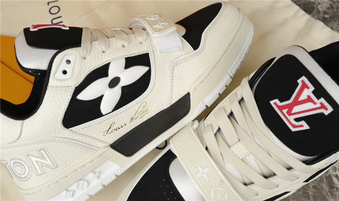 lv snekaers l0000334