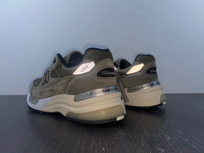 Bape x New Balance 2002R M2002RHO DFY16