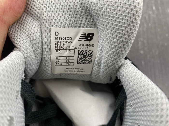 new Balance x WTAPS 2020 DFY25