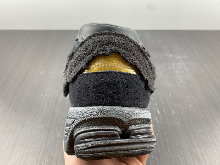 Bape x New Balance 2002R M2002RHO DFY12