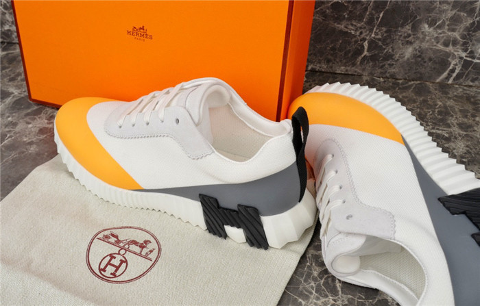 H**me5 snekaers hm023