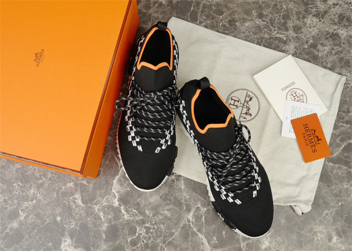 H**me5 snekaers hm015