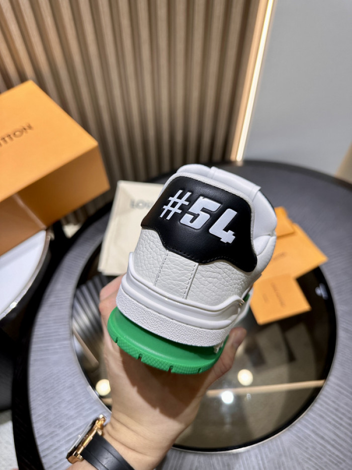 LV snekaers L0000380