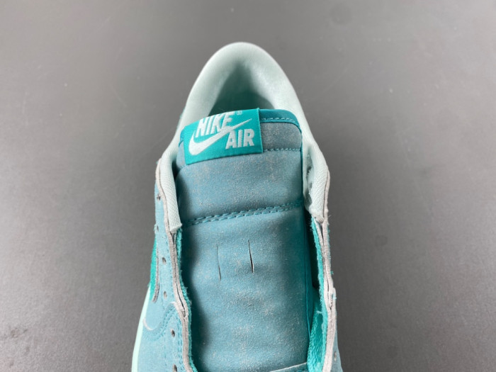 Air Jordan 1 Low OG “Washed Teal” HQ8111-300