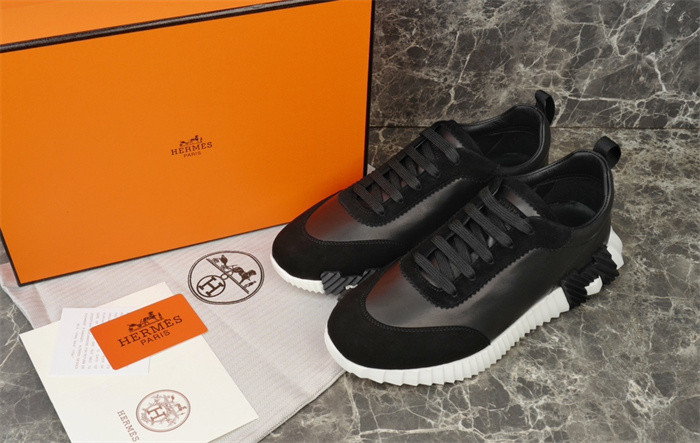 H**me5 snekaers hm002