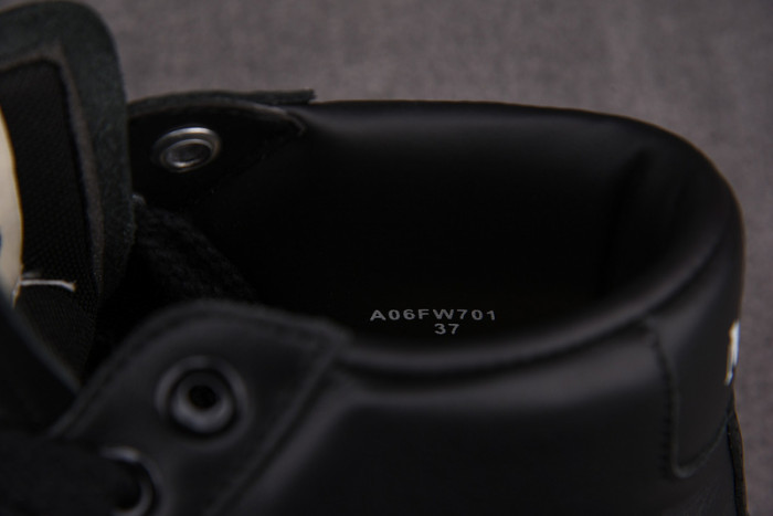 Ma*s*n mihara yasuhiro sneaker mmys22