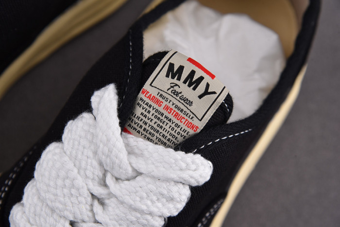 Ma*s*n mihara yasuhiro sneaker mmys35