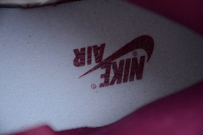 AIR JORDAN 1 RETRO HIGH OG “BORDEAUX” 555088-611