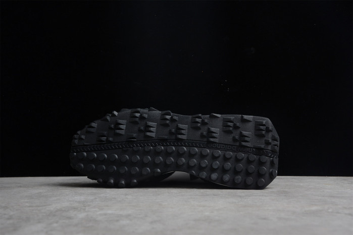 New Balance UXC72 black DFY1