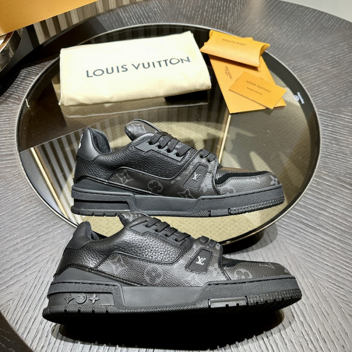 LV snekaers L0000436