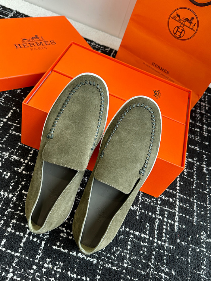 H**me5 loafers hm072
