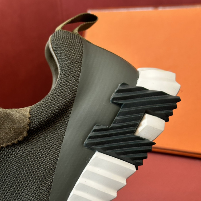 H**me5 snekaers hm028