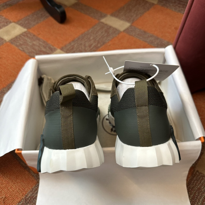 H**me5 snekaers hm028